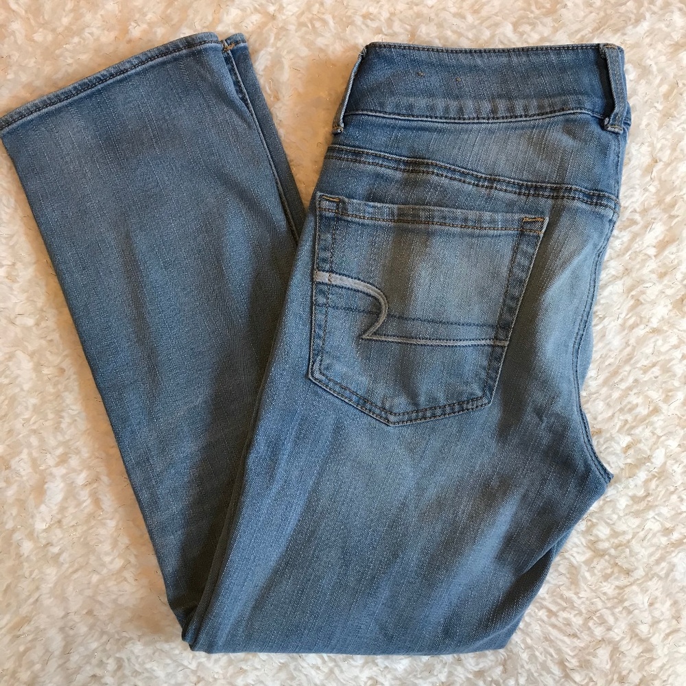 American Eagle Artist Crop Light Wash Sz 6
